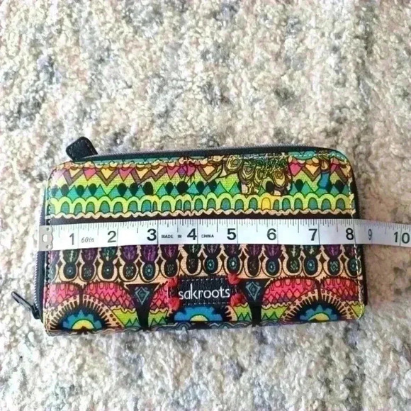 Sakroots Colorful Bohemian Zip Top Wallet - Picture 12 of 13